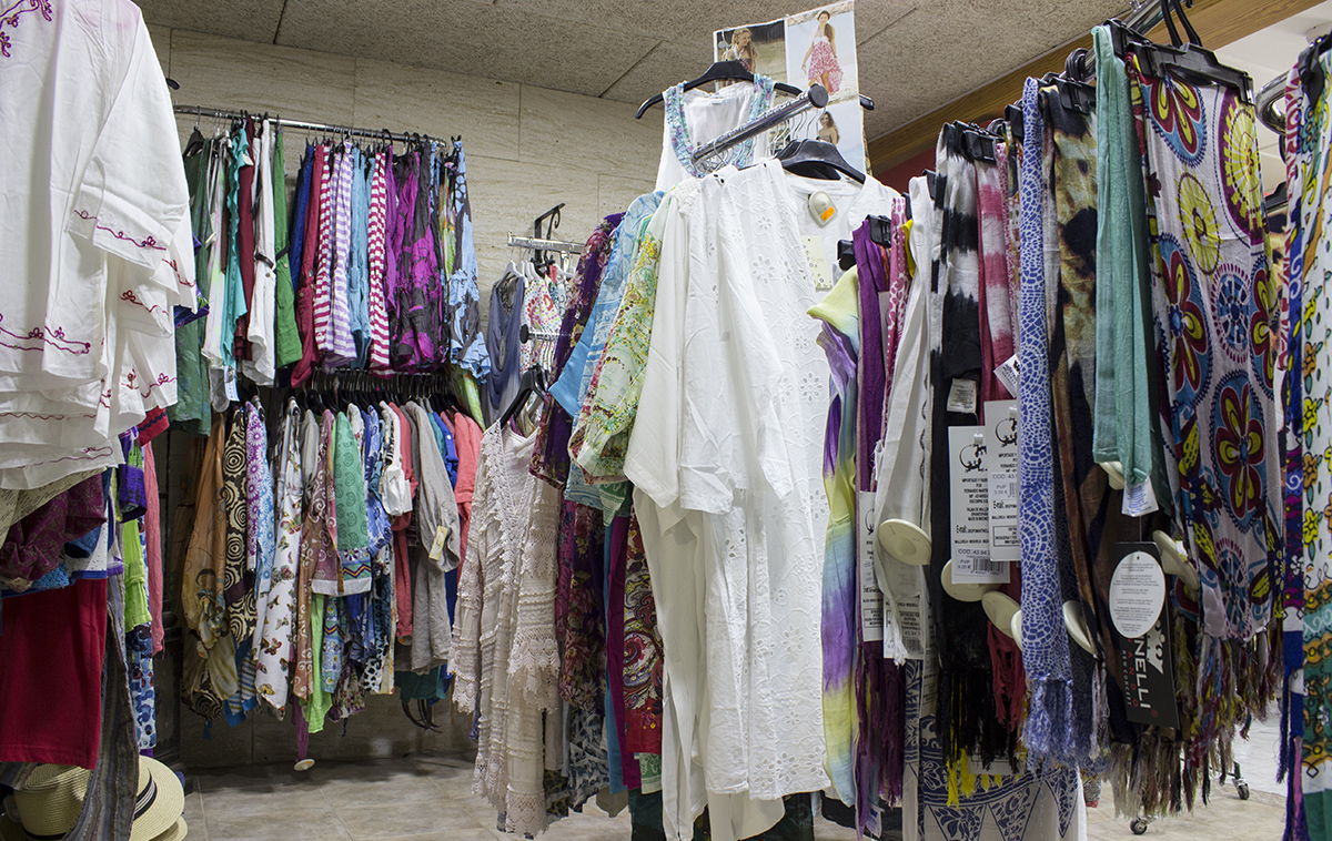 vestidos y camisetas